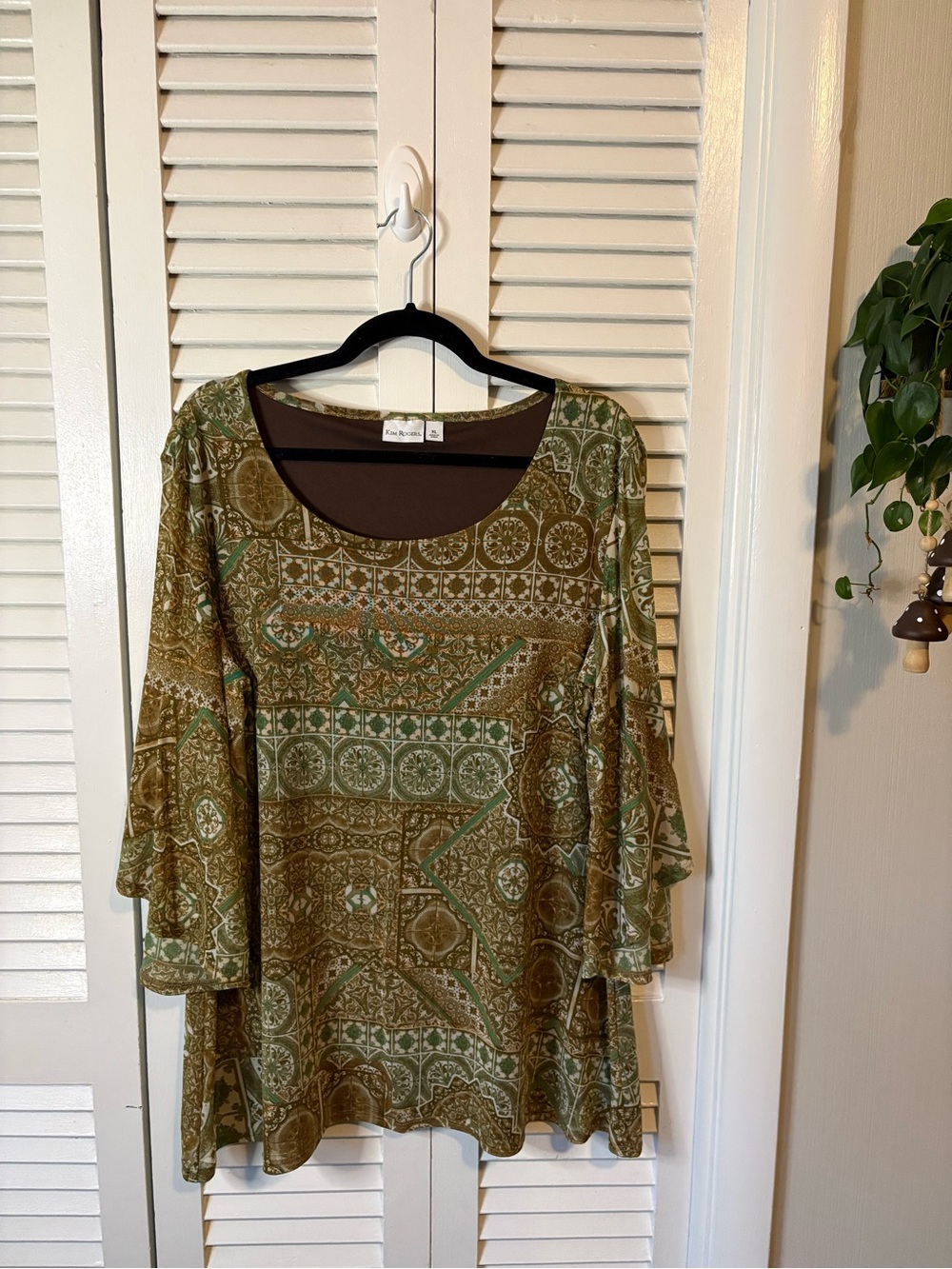 Kim Rogers Green Paisley Bell-Sleeve Tunic Top